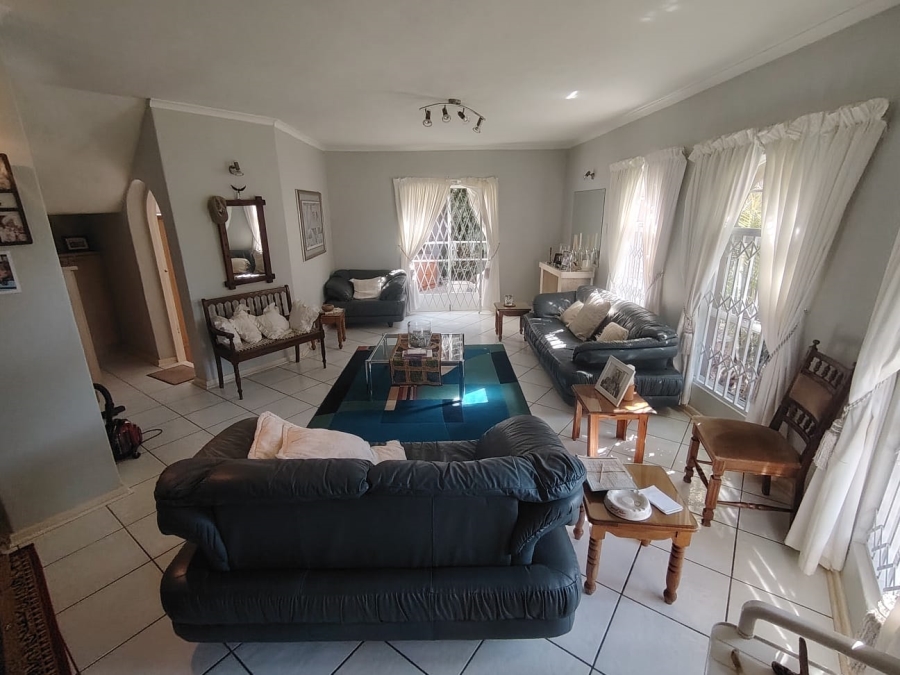 4 Bedroom Property for Sale in Wavecrest Eastern Cape